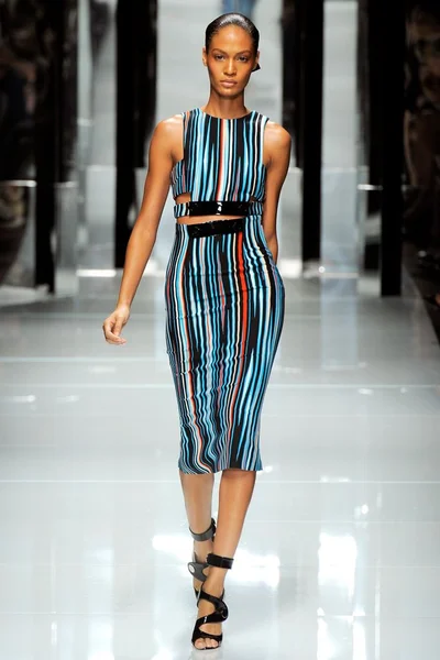 Look 13